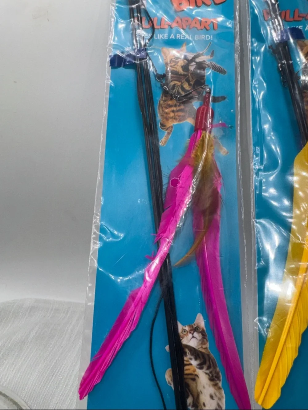 GO CAT DA BIRD FEATHER WAND ROD INTERACTIVE TEASER TOYS 36” NIP 1 pink 1 yellow